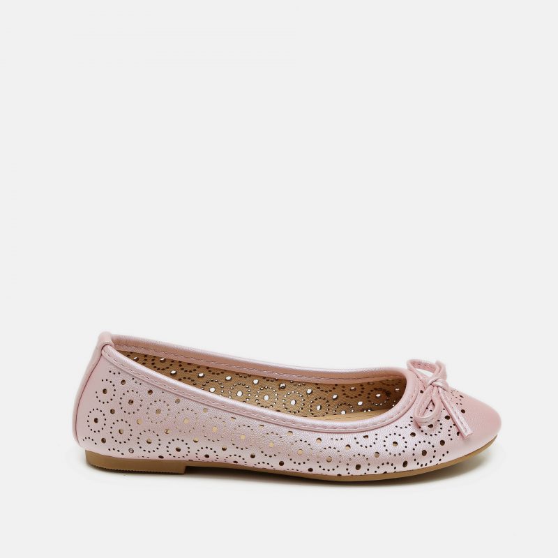 בלרינה קטנים עם פפיון