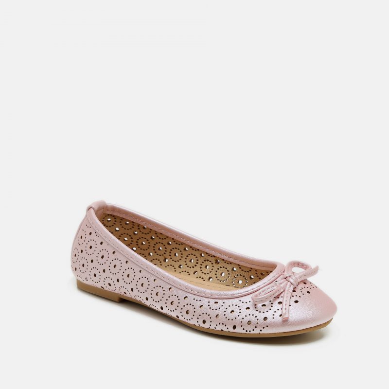 בלרינה קטנים עם פפיון